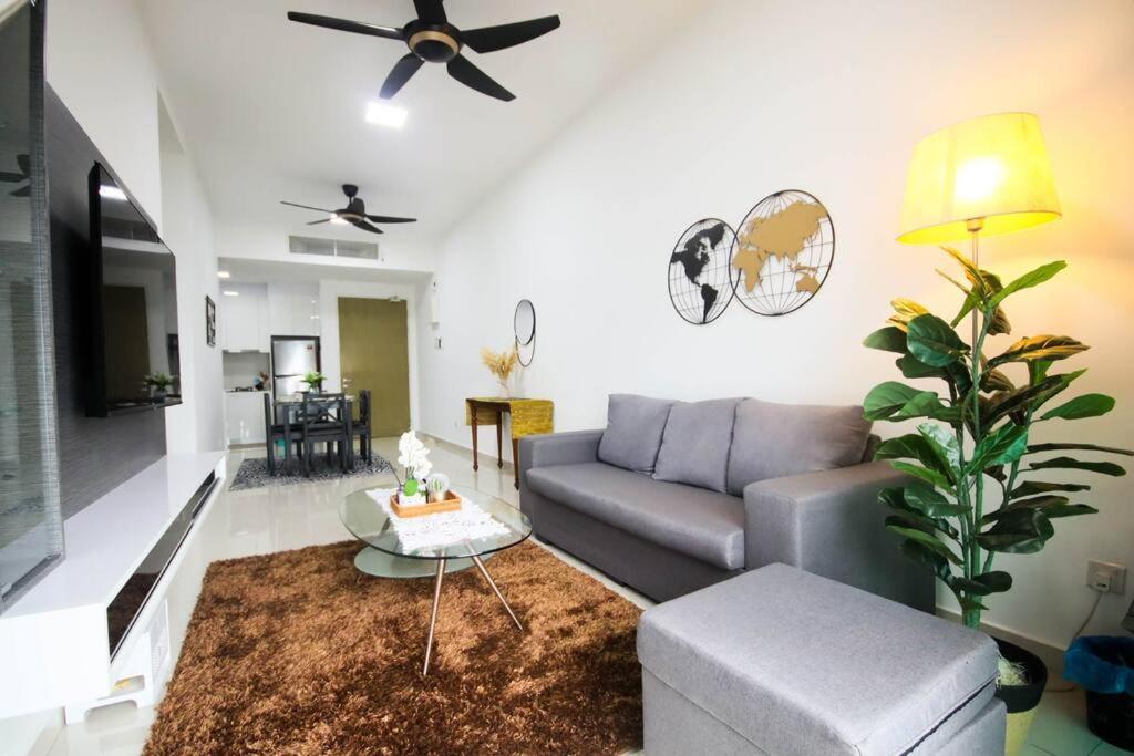 Appartement Legasi Kampung Baru By Airhost à Kuala Lumpur Extérieur photo